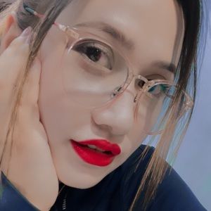 Meet your Posher, Mimisana